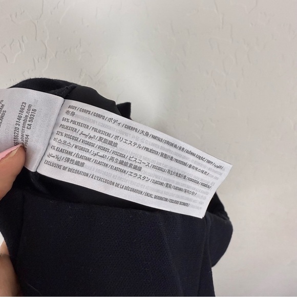 Abercrombie and Fitch Tailored Split Hem Flare Pant in Black - Picture 11 of 12